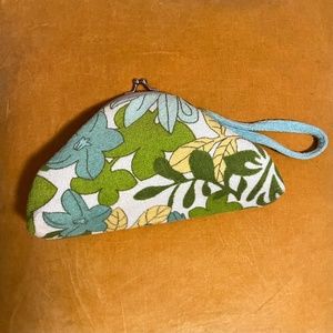 Vintage 70s snap clutch purse